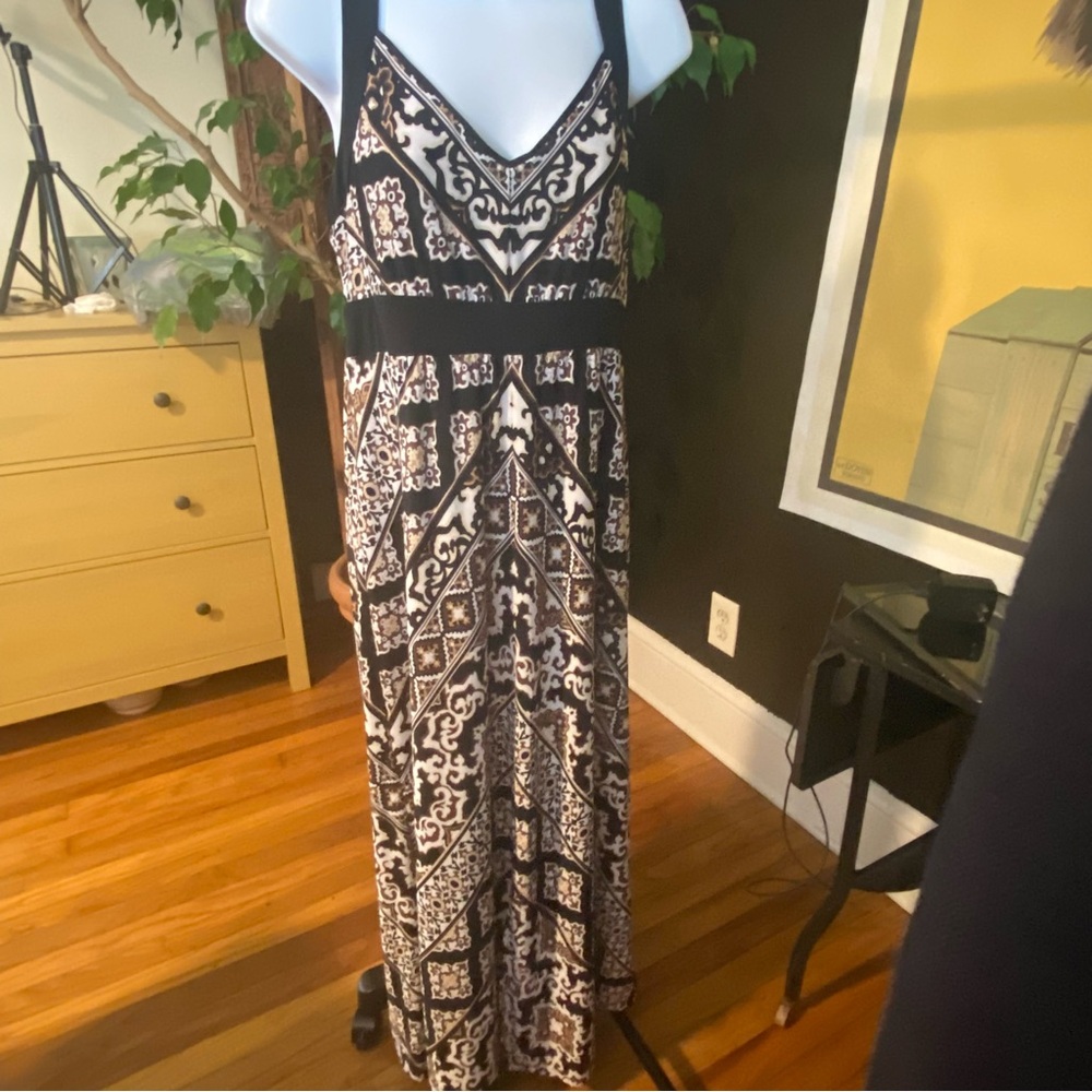 White House Black Market long dress M Paisley Maxi
